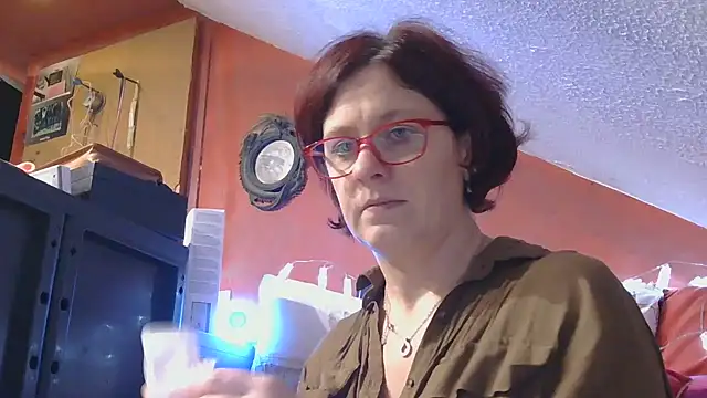 Snapshot of lanax chatting on October 13, 2025, 12:38 pm lanax online show from October 13, 2025, 12:38 pm