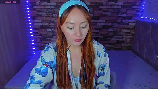 April sommer1 online show from March 23, 2025, 1:31 am