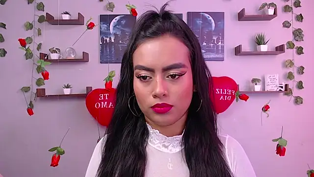 macey elliot  online show from February 18, 2025, 3:32 pm