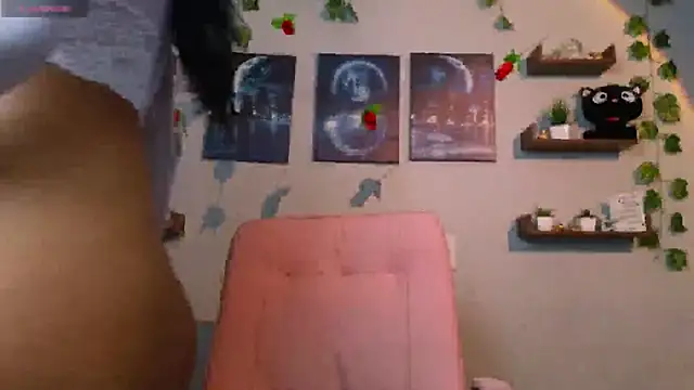 macey elliot  online show from March 14, 2025, 1:02 pm