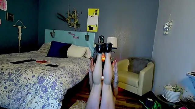 Snapshot of Glamazonx chatting on January 12, 2025, 2:45 am Glamazonx online show from January 12, 2025, 2:45 am