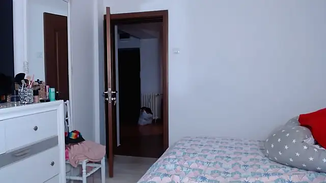 LadyyEvolet online show from November 17, 2025, 5:46 am