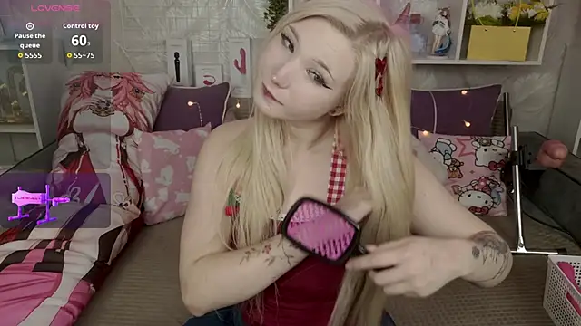 MeowkaKitty online show from November 30, 2025, 1:42 am