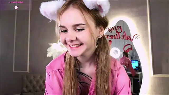 Britney Lynch online show from February 13, 2025, 8:45 pm