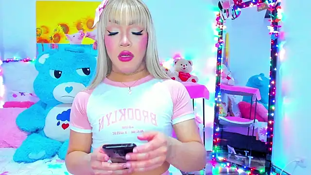 Candy Candy   online show from January 14, 2026, 7:30 pm