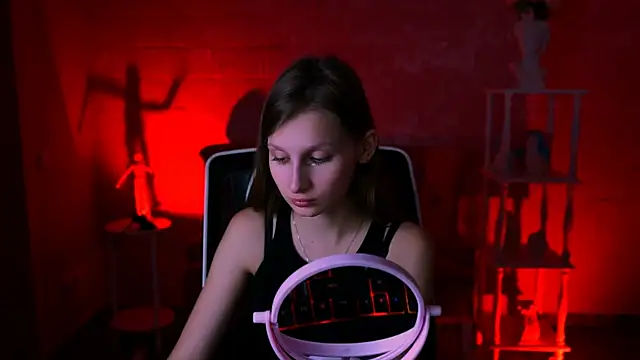 Snapshot of EllaHorton chatting on March 12, 2025, 12:36 pm EllaHorton online show from March 12, 2025, 12:36 pm