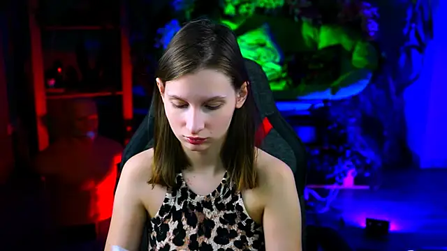 Snapshot of EllaHorton chatting on February 5, 2026, 12:54 pm EllaHorton online show from February 5, 2026, 12:54 pm