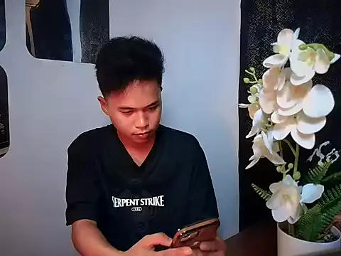 Snapshot of Asiantwink21 chatting on September 30, 2025, 7:08 pm Asiantwink21 online show from September 30, 2025, 7:08 pm