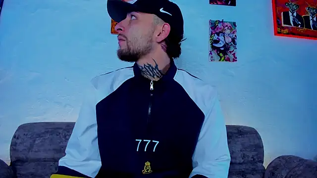 Snapshot of Drako_Lamar chatting on January 6, 2026, 1:37 pm Drako Lamar online show from January 6, 2026, 1:37 pm