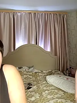    Midnight    online show from November 4, 2025, 4:22 am