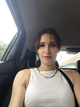 Irresistible24 online show from November 14, 2025, 7:45 pm