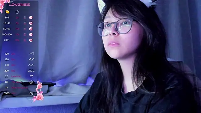 Snapshot of maydaykimmy chatting on December 12, 2024, 12:27 am maydaykimmy online show from December 12, 2024, 12:27 am