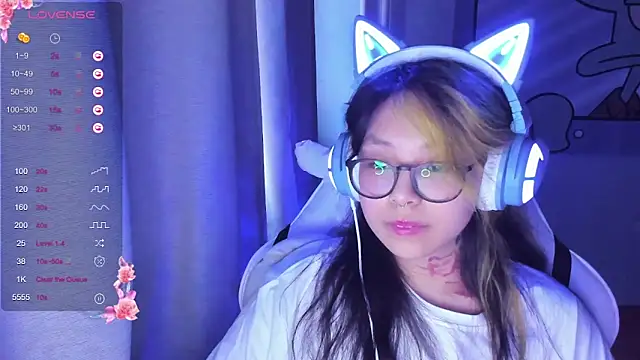 Snapshot of maydaykimmy chatting on February 8, 2025, 5:40 am maydaykimmy online show from February 8, 2025, 5:40 am