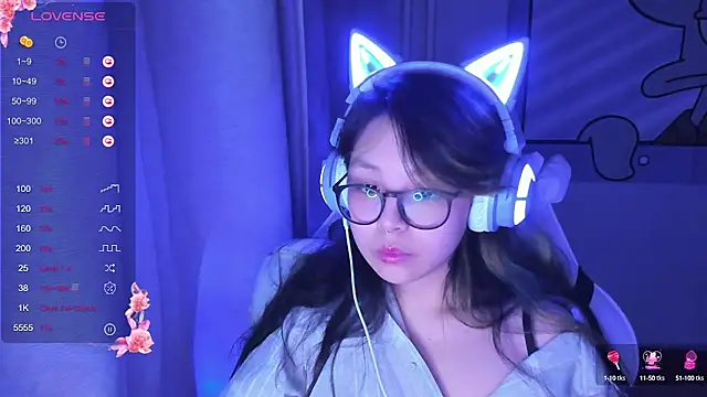 Snapshot of maydaykimmy chatting on February 9, 2025, 9:06 pm maydaykimmy online show from February 9, 2025, 9:06 pm