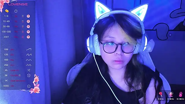 Snapshot of maydaykimmy chatting on February 14, 2025, 12:30 am maydaykimmy online show from February 14, 2025, 12:30 am