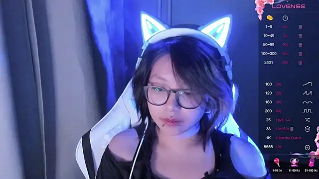 Snapshot of maydaykimmy chatting on September 28, 2025, 8:14 pm maydaykimmy online show from September 28, 2025, 8:14 pm