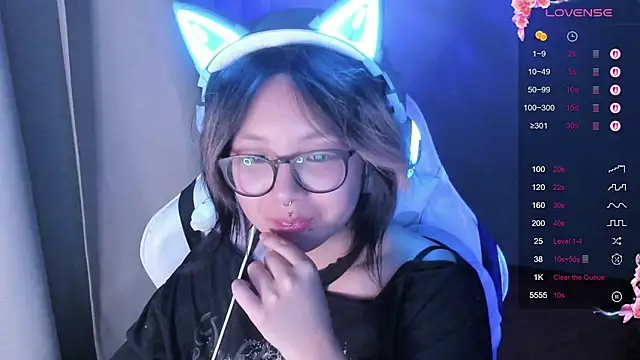 Snapshot of maydaykimmy chatting on October 4, 2025, 9:57 pm maydaykimmy online show from October 4, 2025, 9:57 pm