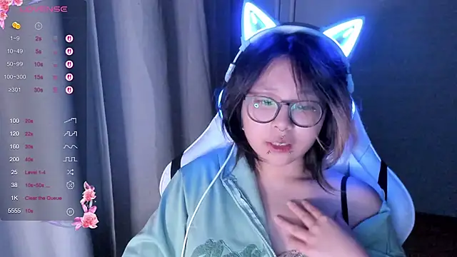 Snapshot of maydaykimmy chatting on November 11, 2025, 9:04 pm maydaykimmy online show from November 11, 2025, 9:04 pm