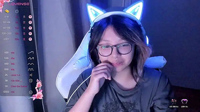 Snapshot of maydaykimmy chatting on November 19, 2025, 8:42 pm maydaykimmy online show from November 19, 2025, 8:42 pm