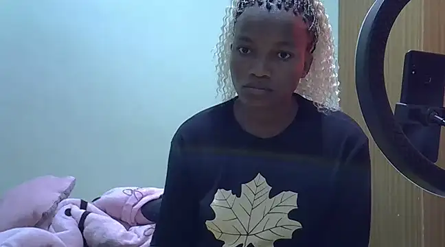 Snapshot of prettychoco1 chatting on December 26, 2024, 11:43 am prettychoco1 online show from December 26, 2024, 11:43 am