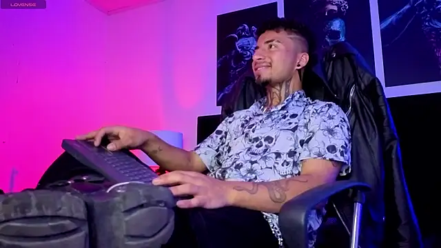 JuanCamiilo 66 online show from March 21, 2026, 2:27 am