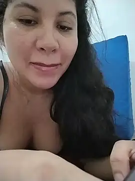 Yara0k online show from January 5, 2026, 9:51 pm