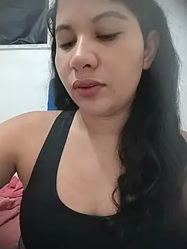 Yara0k online show from June 1, 2026, 7:32 am