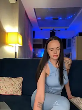 DinaTasty online show from November 13, 2025, 8:19 pm