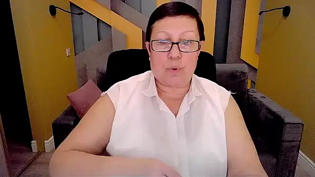 BarbaraTurners online show from February 17, 2025, 12:32 am