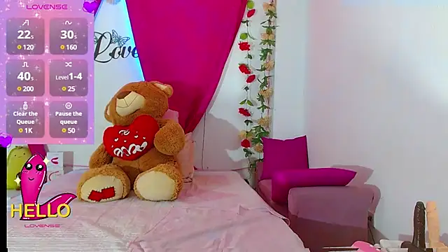 Snapshot of natashakissess chatting on December 4, 2024, 3:54 pm natashakissess online show from December 4, 2024, 3:54 pm