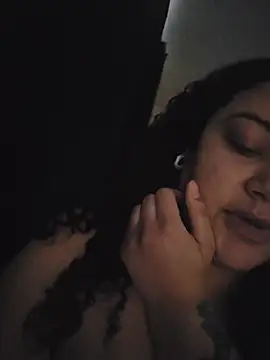 honeeyyy pot online show from November 11, 2025, 5:35 pm