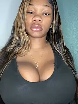 CharismaaBanx online show from December 28, 2024, 12:03 pm