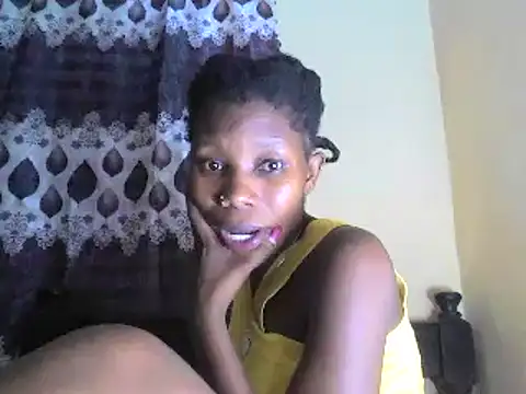 smallnaughtygirl online show from February 16, 2025, 6:32 pm