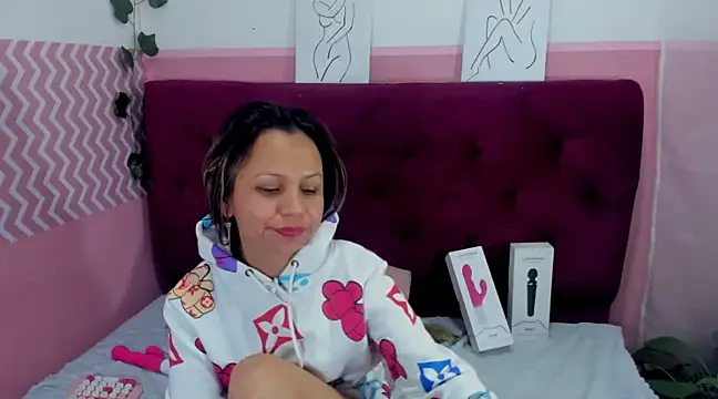 candysmitxxx online show from February 11, 2025, 3:40 am