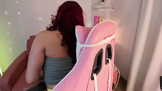 veronicaxx69 online show from July 4, 2026, 4:29 am