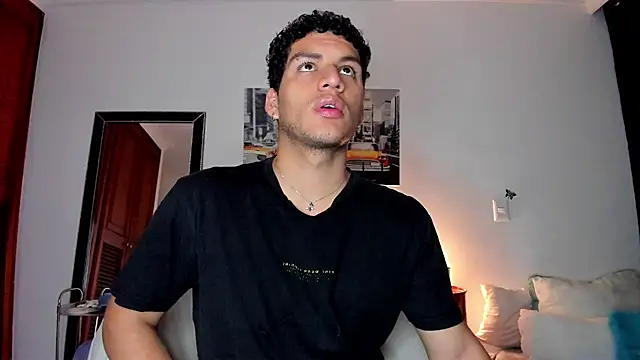 Snapshot of Curlblue chatting on January 10, 2025, 5:15 am Curlblue online show from January 10, 2025, 5:15 am