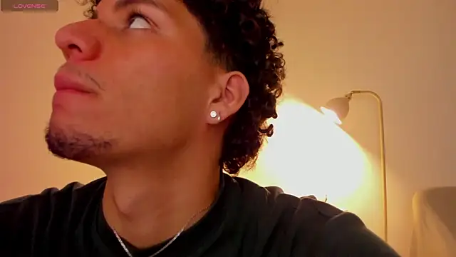 Snapshot of Curlblue chatting on September 28, 2025, 12:49 am Curlblue online show from September 28, 2025, 12:49 am