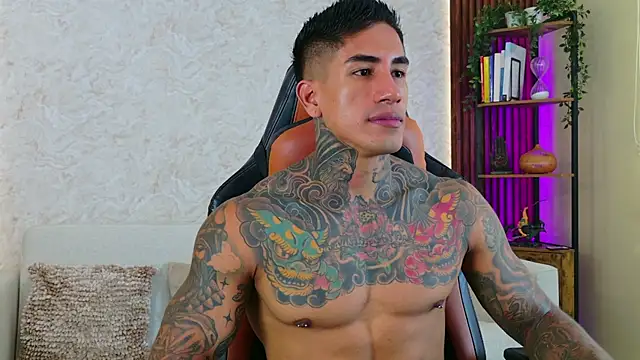 AdanReilly online show from October 25, 2025, 2:46 pm