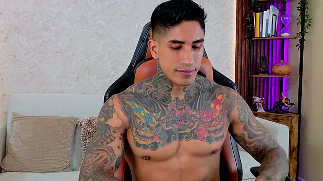 AdanReilly online show from March 13, 2026, 7:53 pm