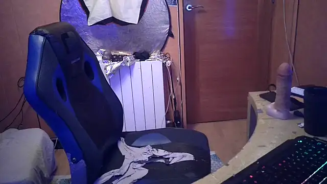 Lia Y PatrickX online show from January 19, 2025, 3:18 am