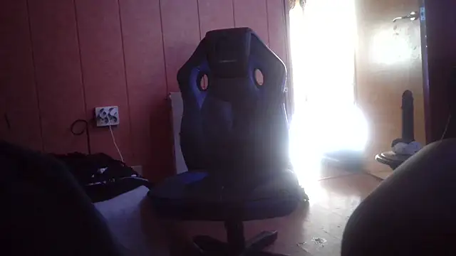 Lia Y PatrickX online show from February 5, 2025, 4:36 pm