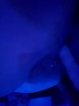 Snapshot of CurvySquirter69 chatting on February 22, 2026, 7:40 am CurvySquirter69 online show from February 22, 2026, 7:40 am