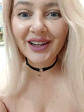 LadyLolyPop  online show from October 10, 2025, 2:54 am