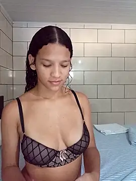 Snapshot of By_Aninha chatting on November 27, 2025, 5:37 pm By Aninha online show from November 27, 2025, 5:37 pm