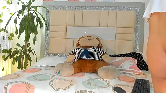 GingerDollx online show from December 15, 2025, 8:13 pm