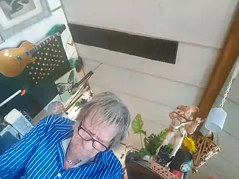 Snapshot of WillCum4Unow chatting on January 29, 2025, 9:50 pm WillCum4Unow online show from January 29, 2025, 9:50 pm