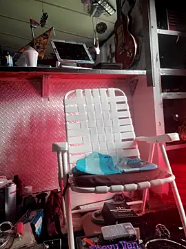 Snapshot of WillCum4Unow chatting on October 1, 2025, 2:34 pm WillCum4Unow online show from October 1, 2025, 2:34 pm