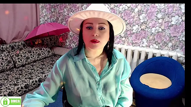 Julia-ru online show from January 25, 2025, 9:04 pm