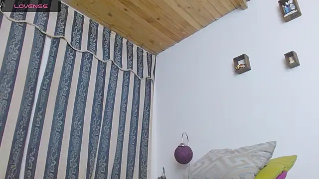 Snapshot of JULYSEX1 chatting on January 14, 2025, 9:24 am JULYSEX1 online show from January 14, 2025, 9:24 am