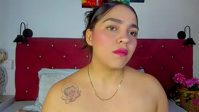 Snapshot of Abril_Gomez06 chatting on November 27, 2025, 7:49 pm Abril Gomez06 online show from November 27, 2025, 7:49 pm